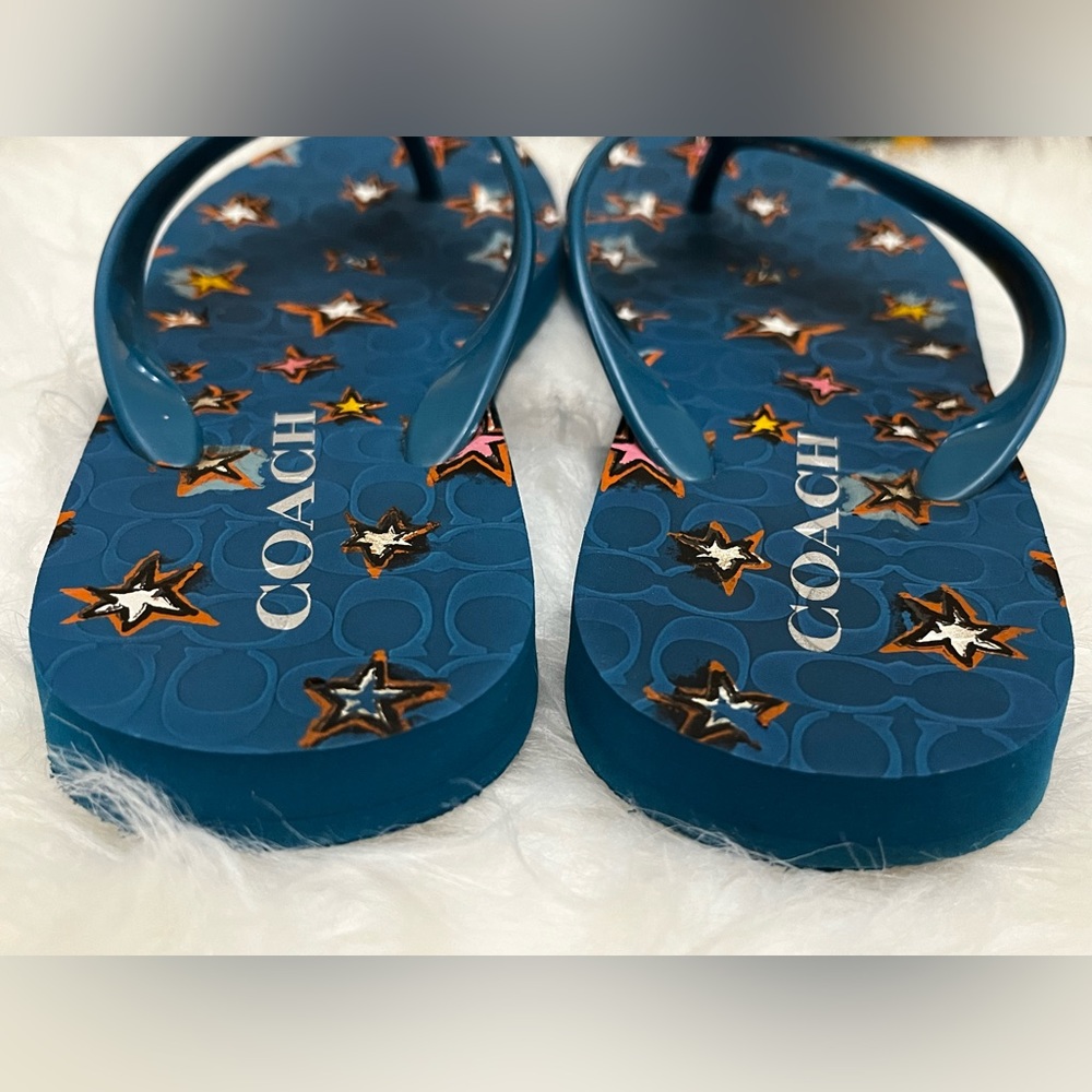 COACH Flip Flops- Barely Used - Picture 4 of 6